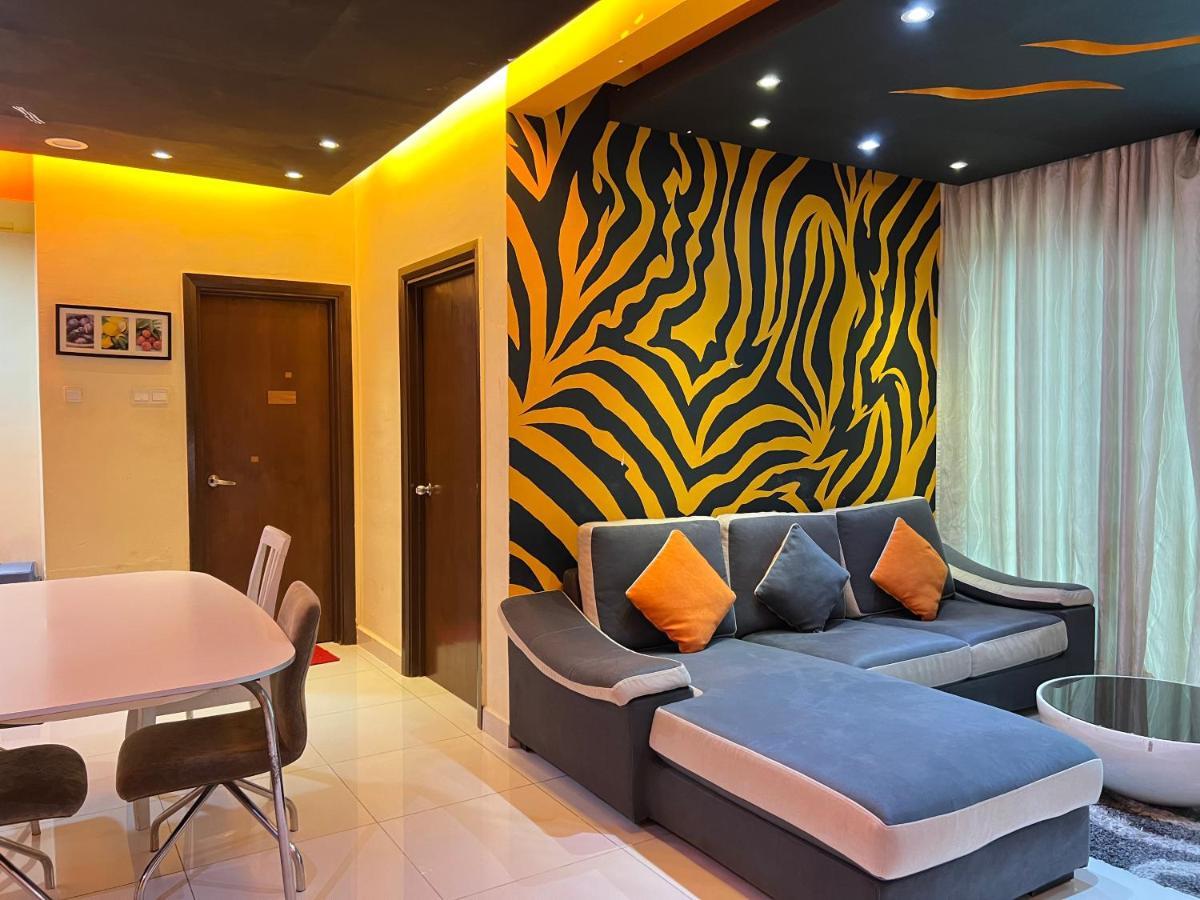 Regalia Suites & Residence 2 Bedroom Apartment By Enjoy Your Stay 쿠알라룸푸르 외부 사진