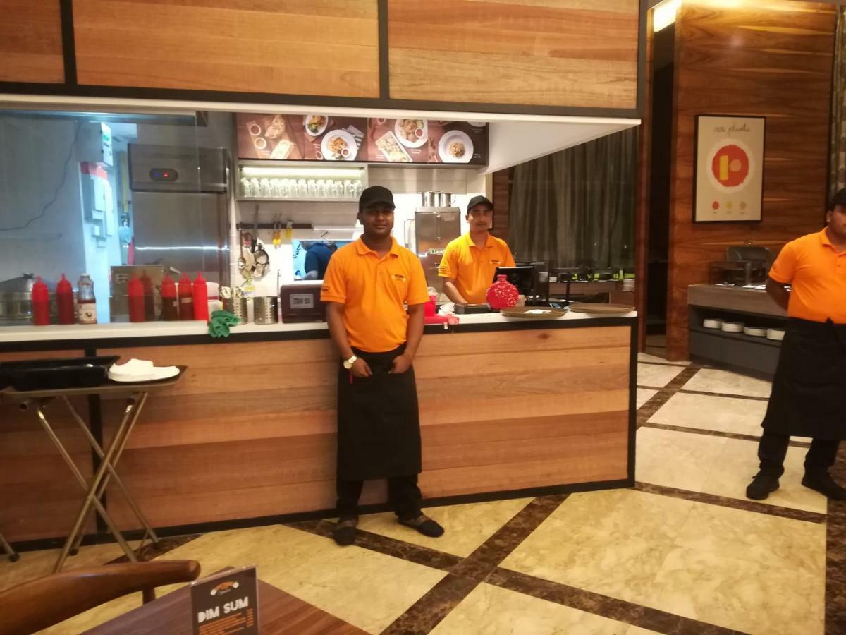 Regalia Suites & Residence 2 Bedroom Apartment By Enjoy Your Stay 쿠알라룸푸르 외부 사진